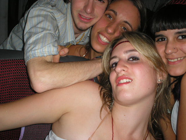 Fer Sabri Mely y Tuvi.jpg